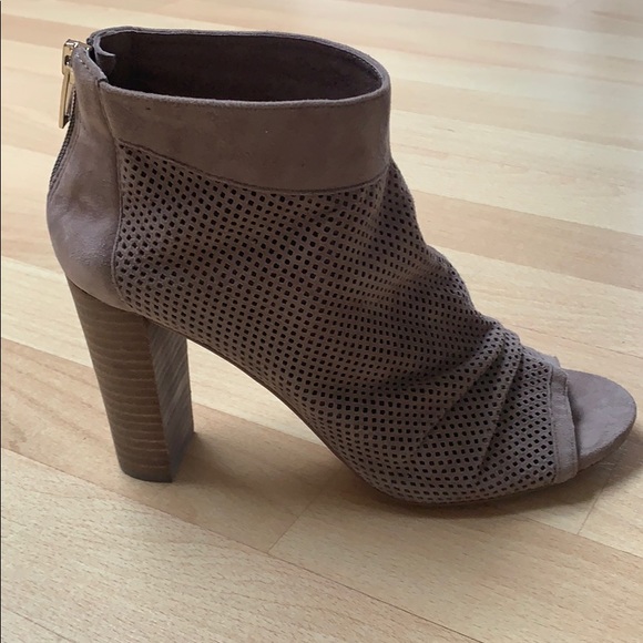 Vince Camuto Open-Toe Ankle Heel Bootie - Picture 5 of 6